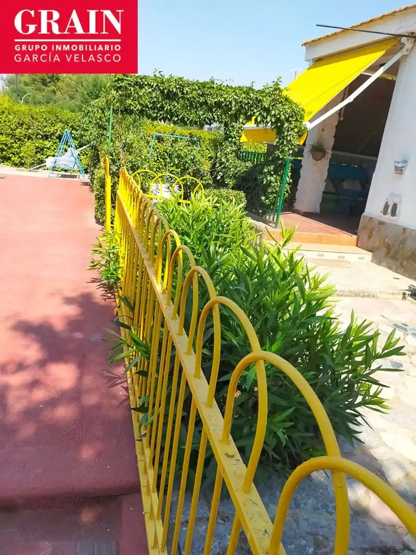 Vista exterior de Casa o chalet en venta en Albacete con Calefacción, Jardín privado y Piscina