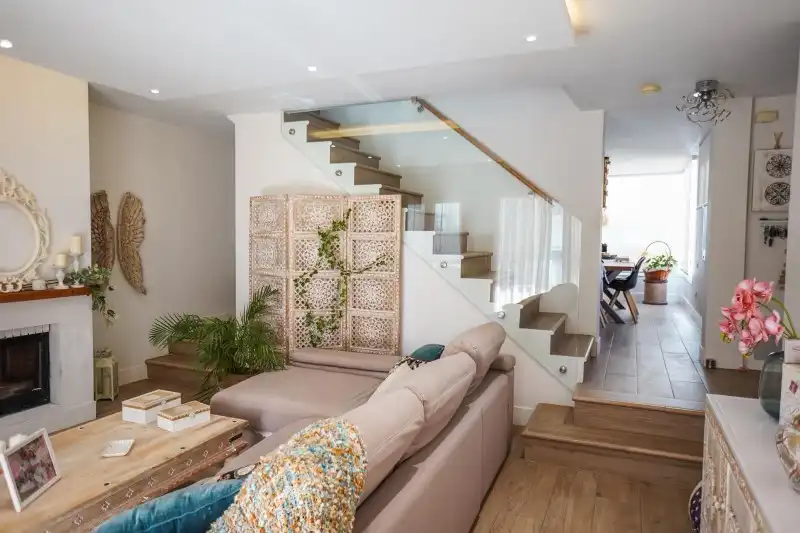 Living room of Detached homes for sale in Benalmádena  with Air Conditioner, Terrace and Swimming Pool