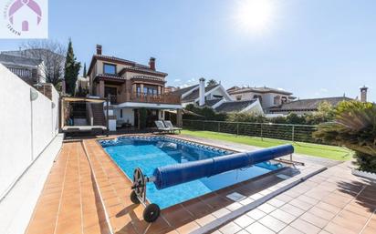 Jardí de Finca rústica en venda en Monachil amb Aire condicionat, Terrassa i Piscina