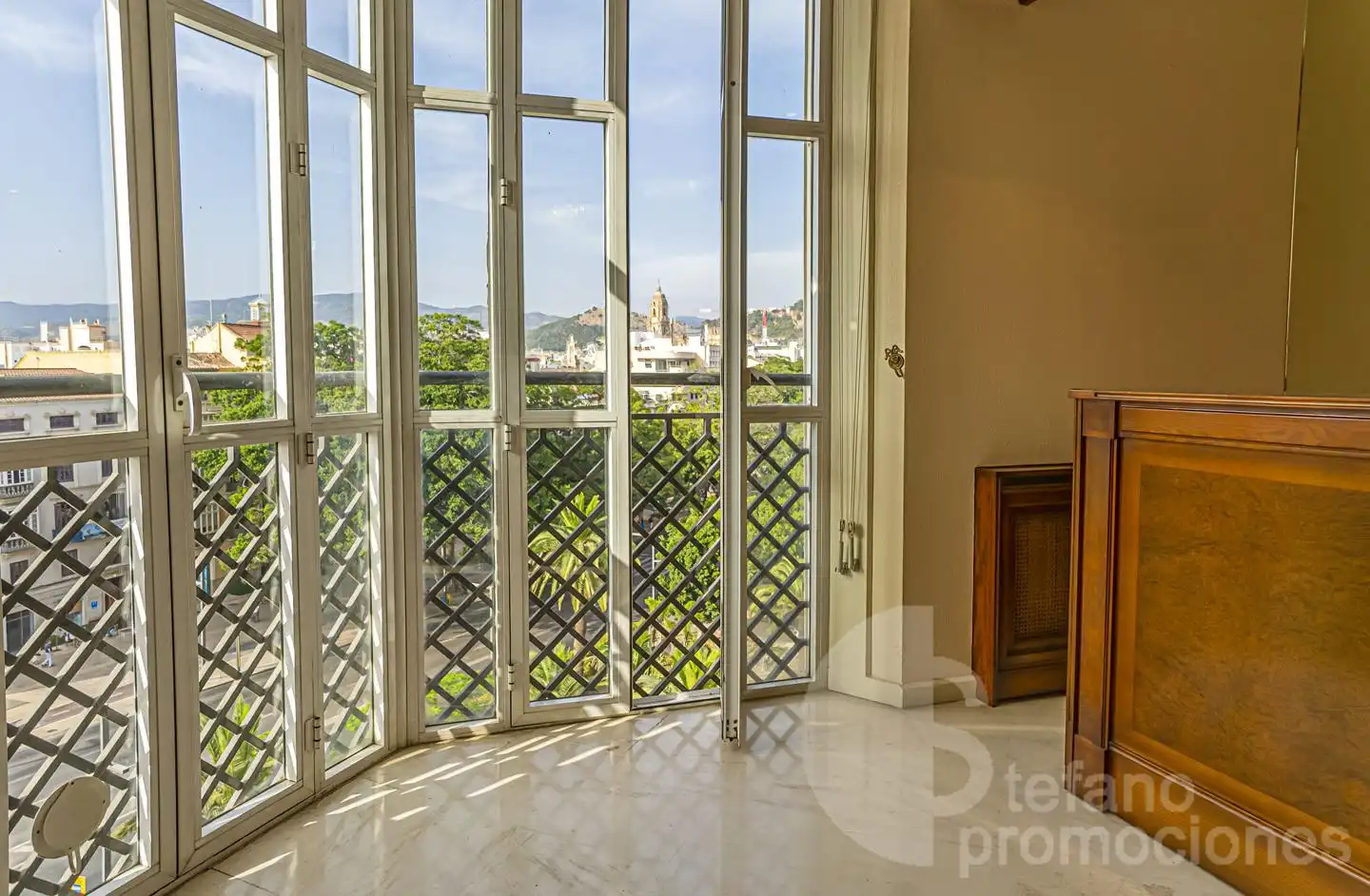 Piso con ascensor en venta en Alameda de Colón, imagen 6