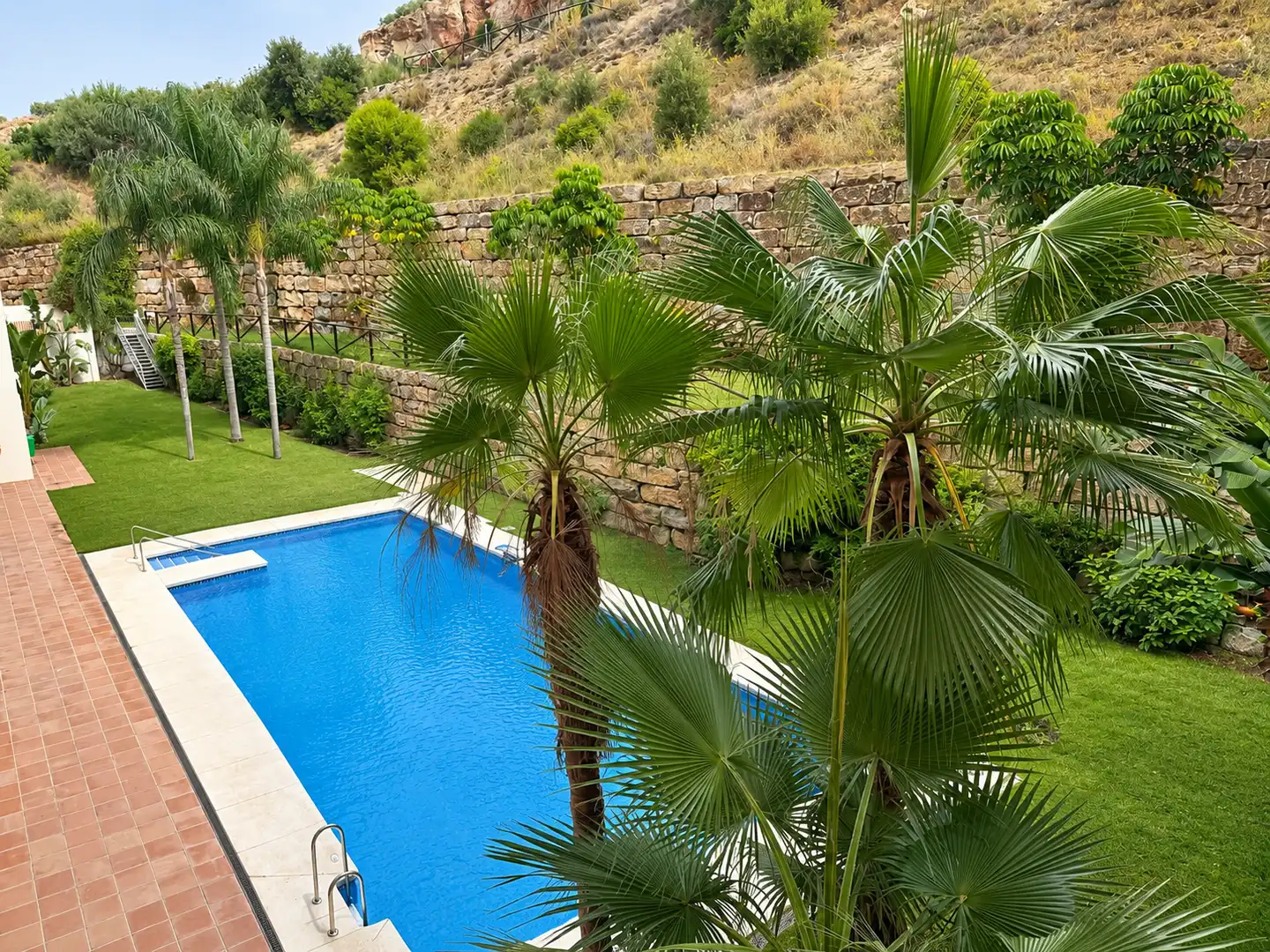 Piscina de Pis en venda en Fuengirola amb Aire condicionat, Terrassa i Moblat