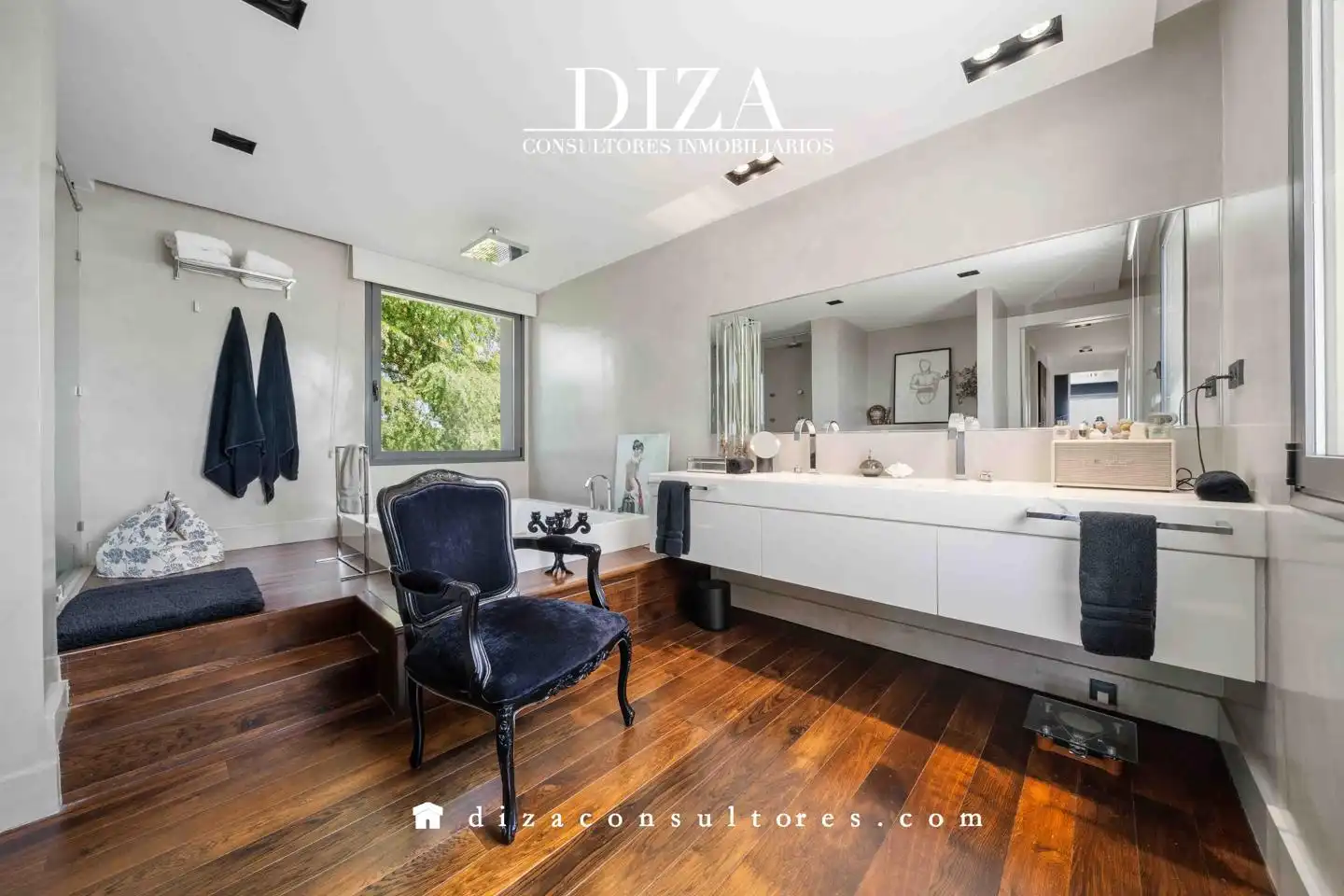 Baño de Casa o chalet en venta en Boadilla del Monte con Aire acondicionado, Calefacción y Jardín privado