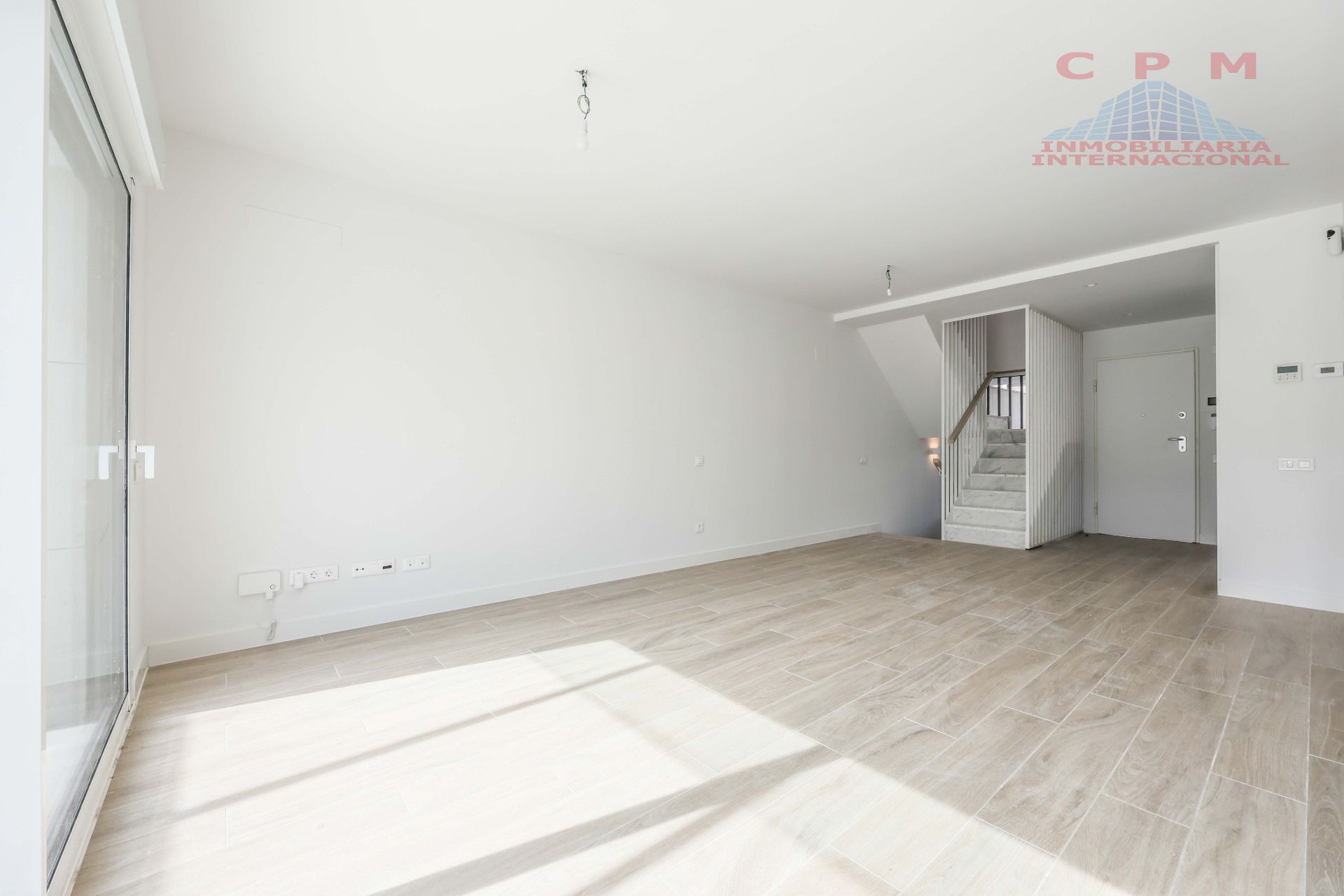 Single-family semi-detached to rent in  Madrid Capital  with Air Conditioner, Heating and Private garden