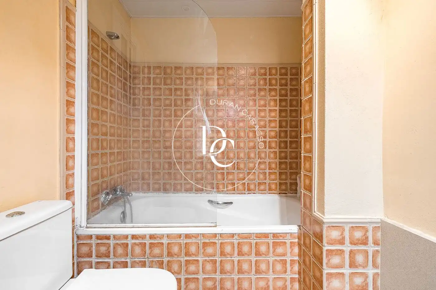 Baño de Piso en venta en Barcelona con Aire acondicionado y Calefacción