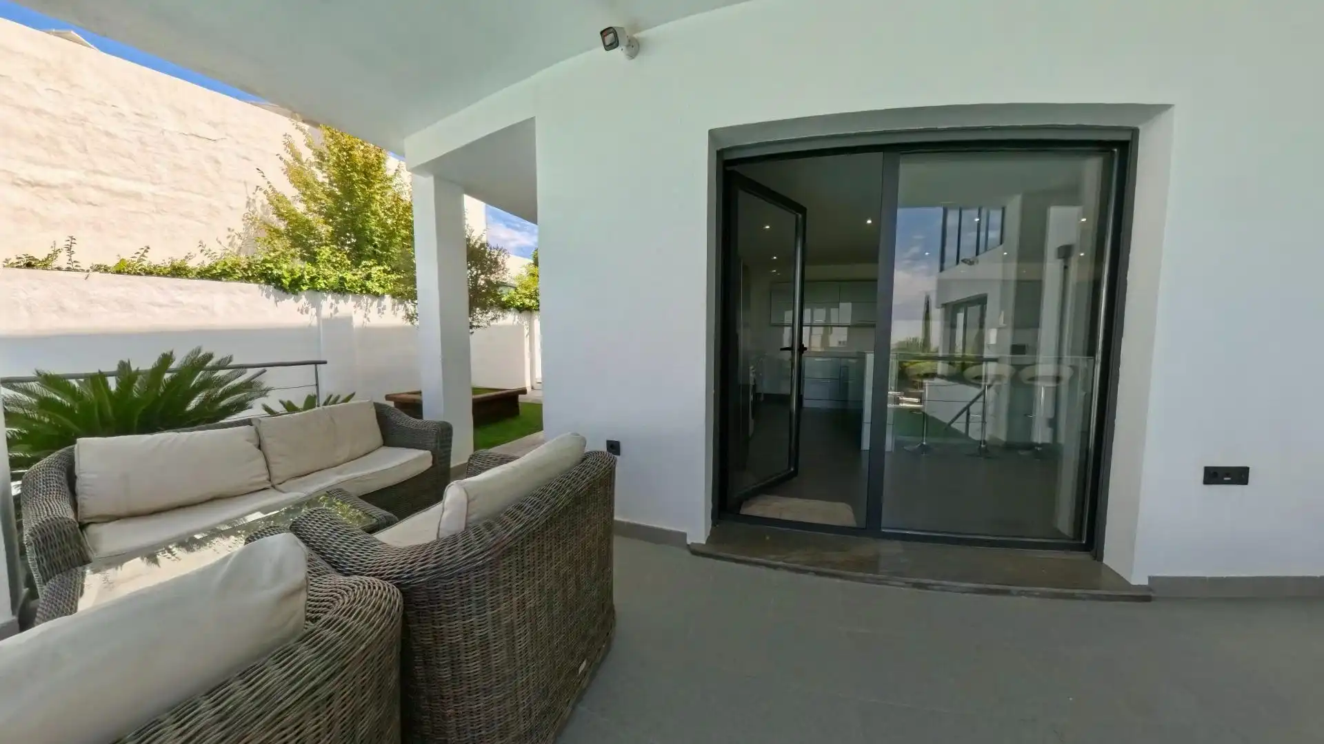 Reihenhaus mit Terrasse zur Miete in Calle CHARINAS, imagen 28
