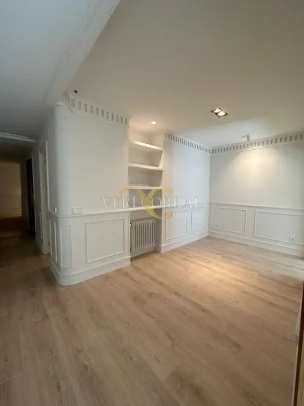 Piso con terraza en venta en Calle de Campoamor, imagen 3