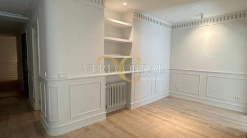 Foto 3 de Piso en venta en Calle de Campoamor, Justicia - Chueca, Madrid