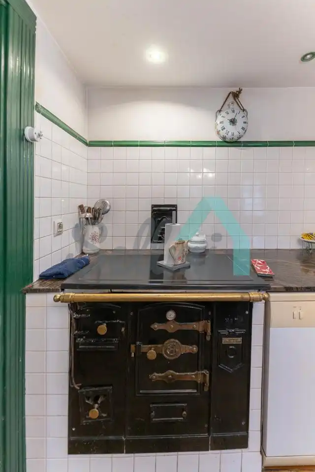 Cuina de Casa adosada en venda en Langreo amb Calefacció, Jardí privat i Parquet