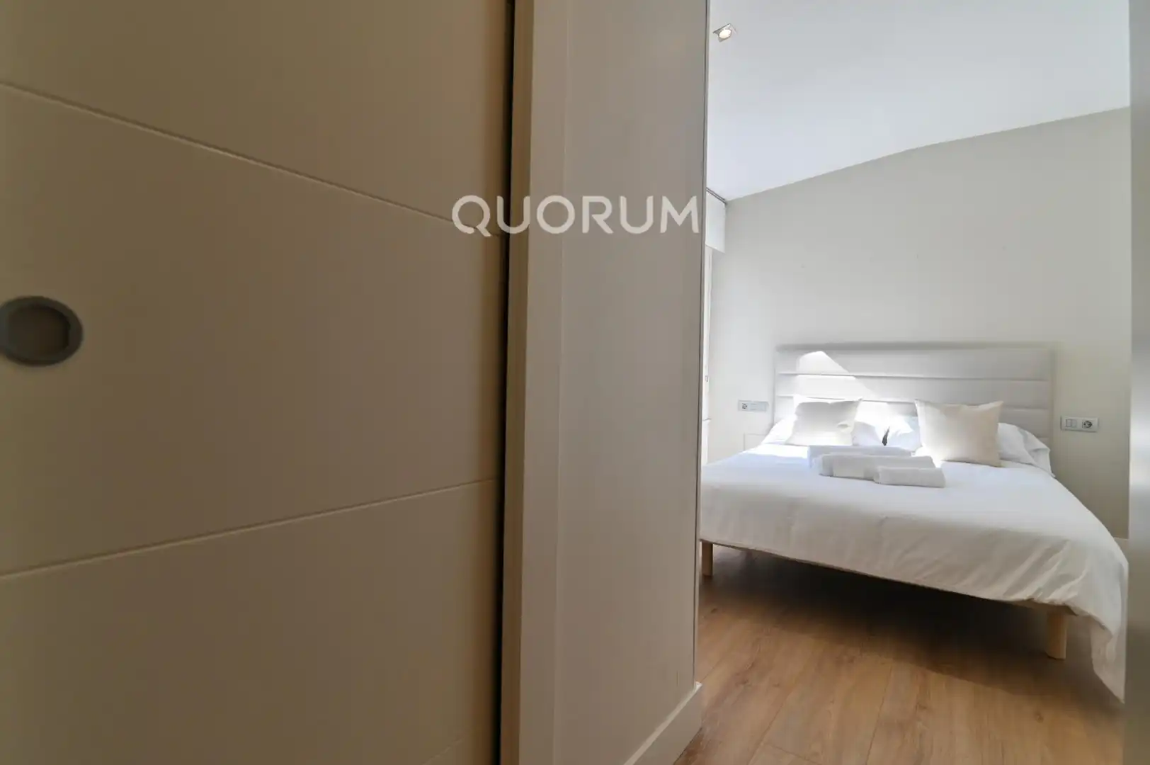 Schlafzimmer von Wohnung zur Miete in Bilbao  mit Klimaanlage, Heizung und Terrasse