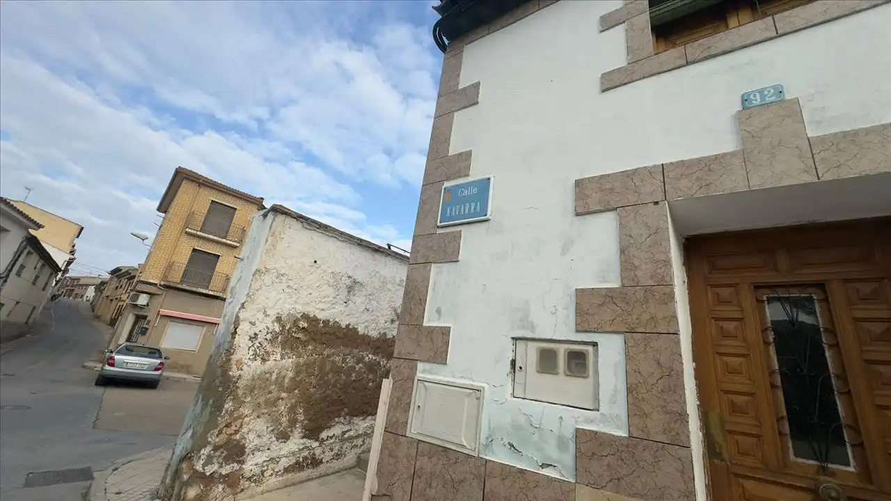 Exterior view of Houses for sale in Gallur