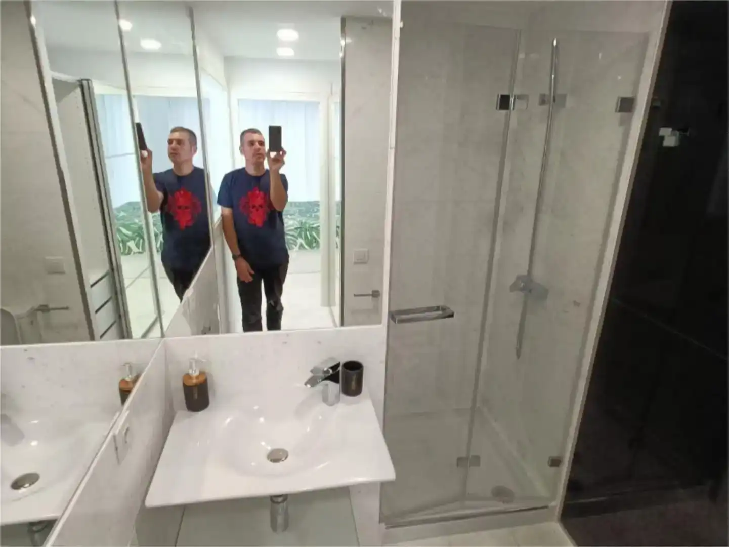 Baño de Piso en venta en Maó - Mahón con Aire acondicionado, Piscina y Amueblado