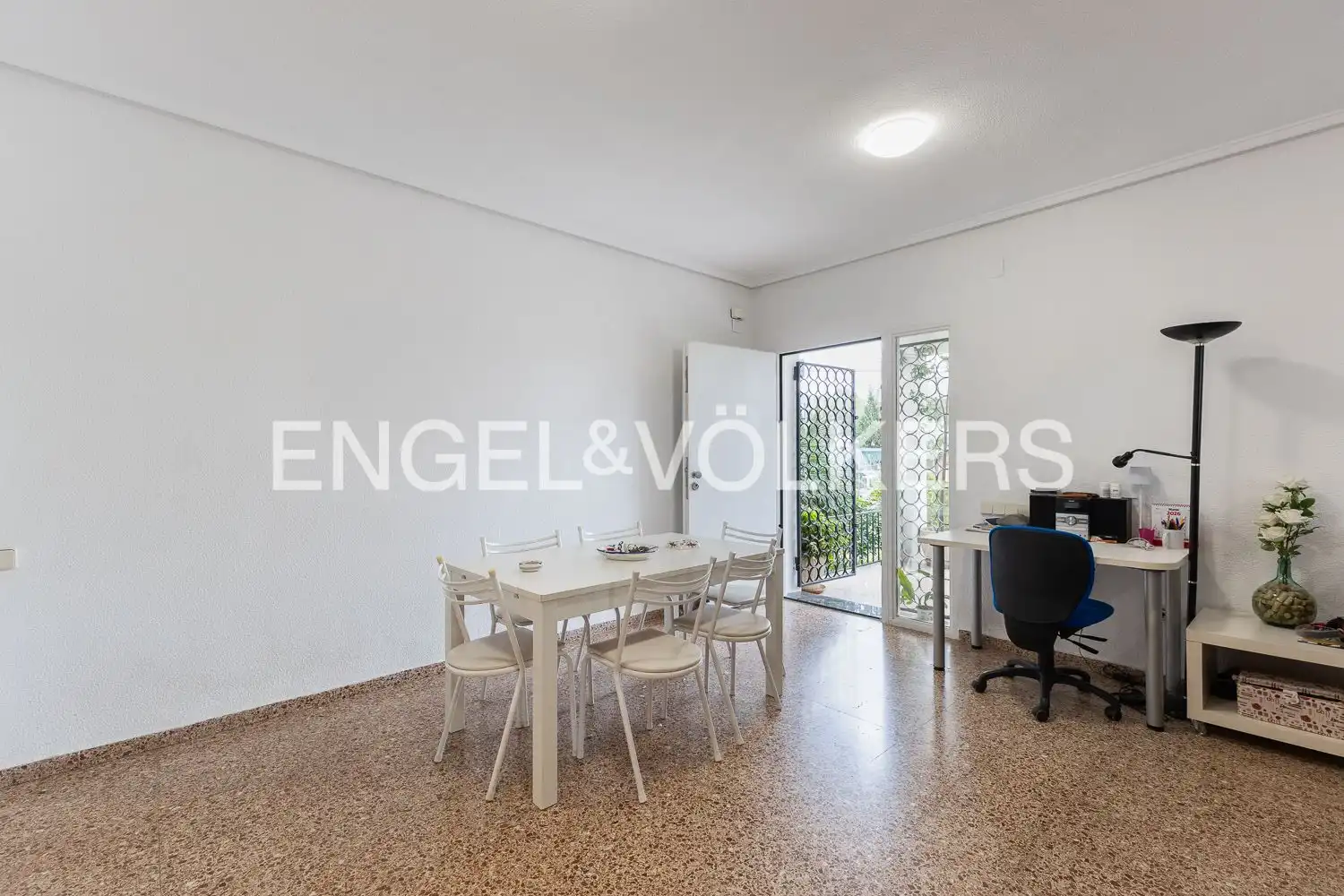 Comedor de Casa o chalet en venta en Paterna con Calefacción, Jardín privado y Terraza