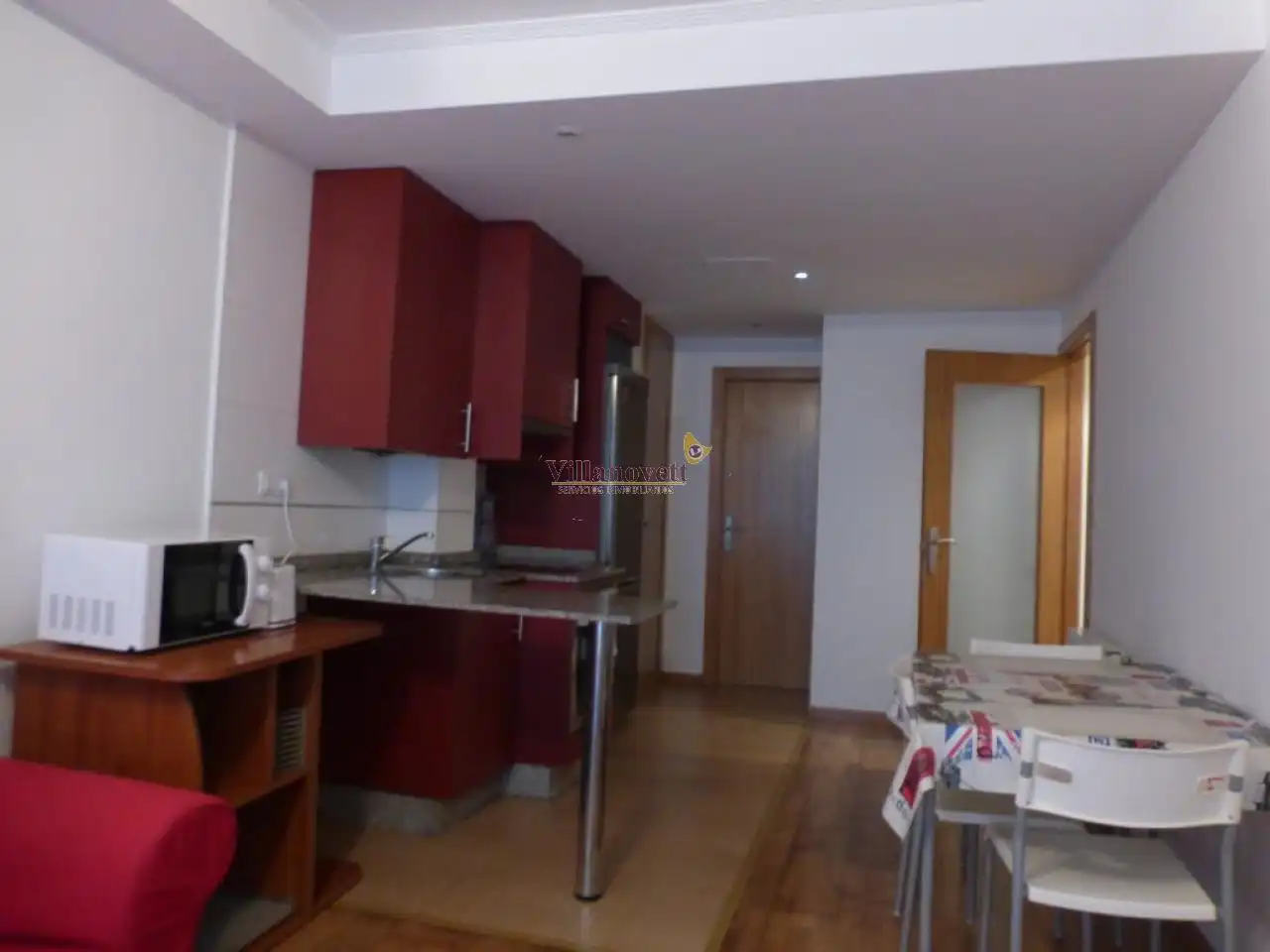 Cocina de Apartamento en venta en Vigo  con Calefacción, Parquet y Amueblado