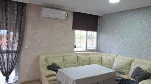 Foto 4 de Piso en venta en Calle Ciudad de Paterna, Parque Alcosa,  Sevilla Capital