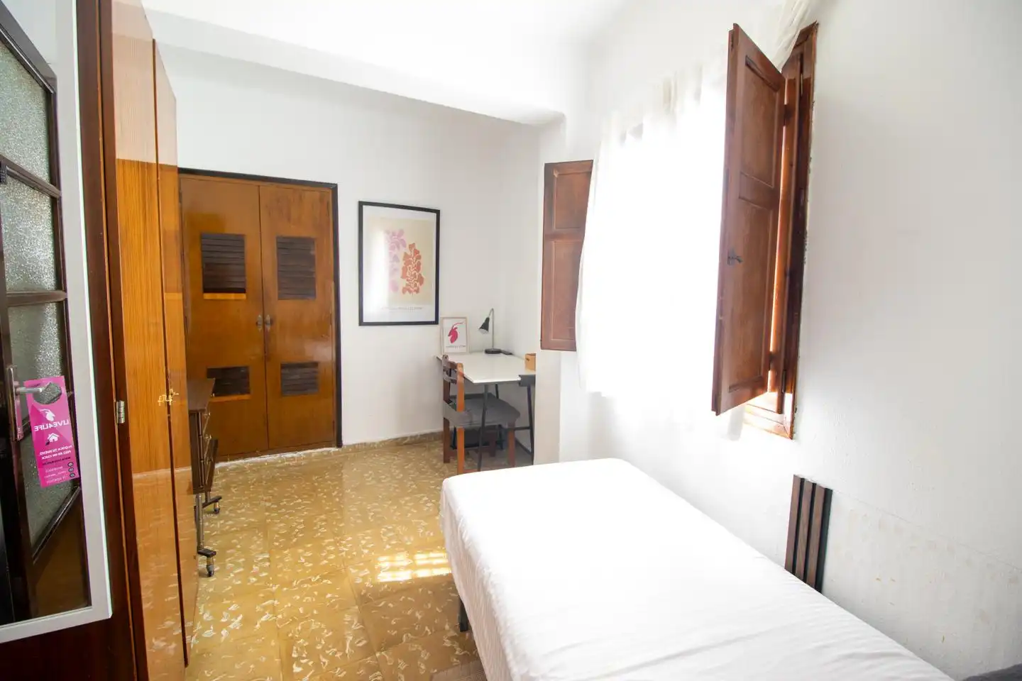 Bedroom of Flat for rent in Valencia  with Terrace and Furnished