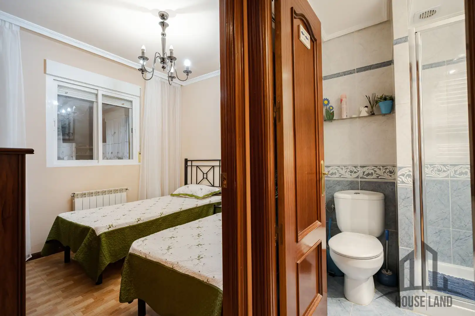 Bedroom of Houses for sale in Fuentenovilla  with Air Conditioner, Heating and Private garden