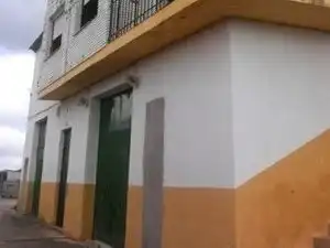 Vista exterior de Casa o xalet en venda en Entrena amb Traster i Balcó