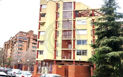 Exterior view of Premises for sale in Cáceres Capital