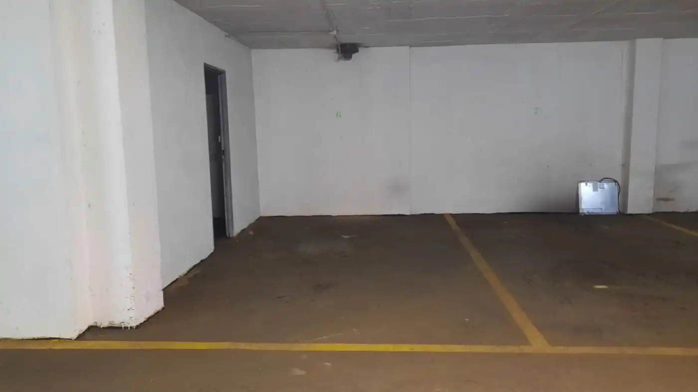 Einzelparkplatz zum Verkauf in Calle BLASCO IBAÑEZ, imagen 3