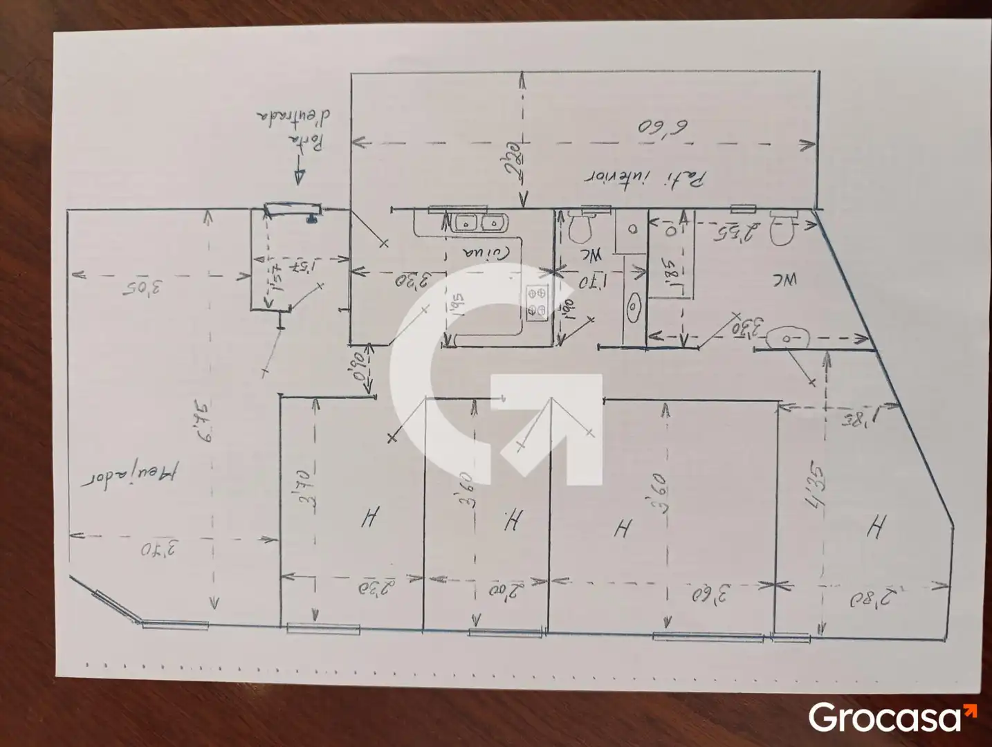 Piso en venta en Sant Vicenç Dels Horts con Calefacción, Terraza y TV