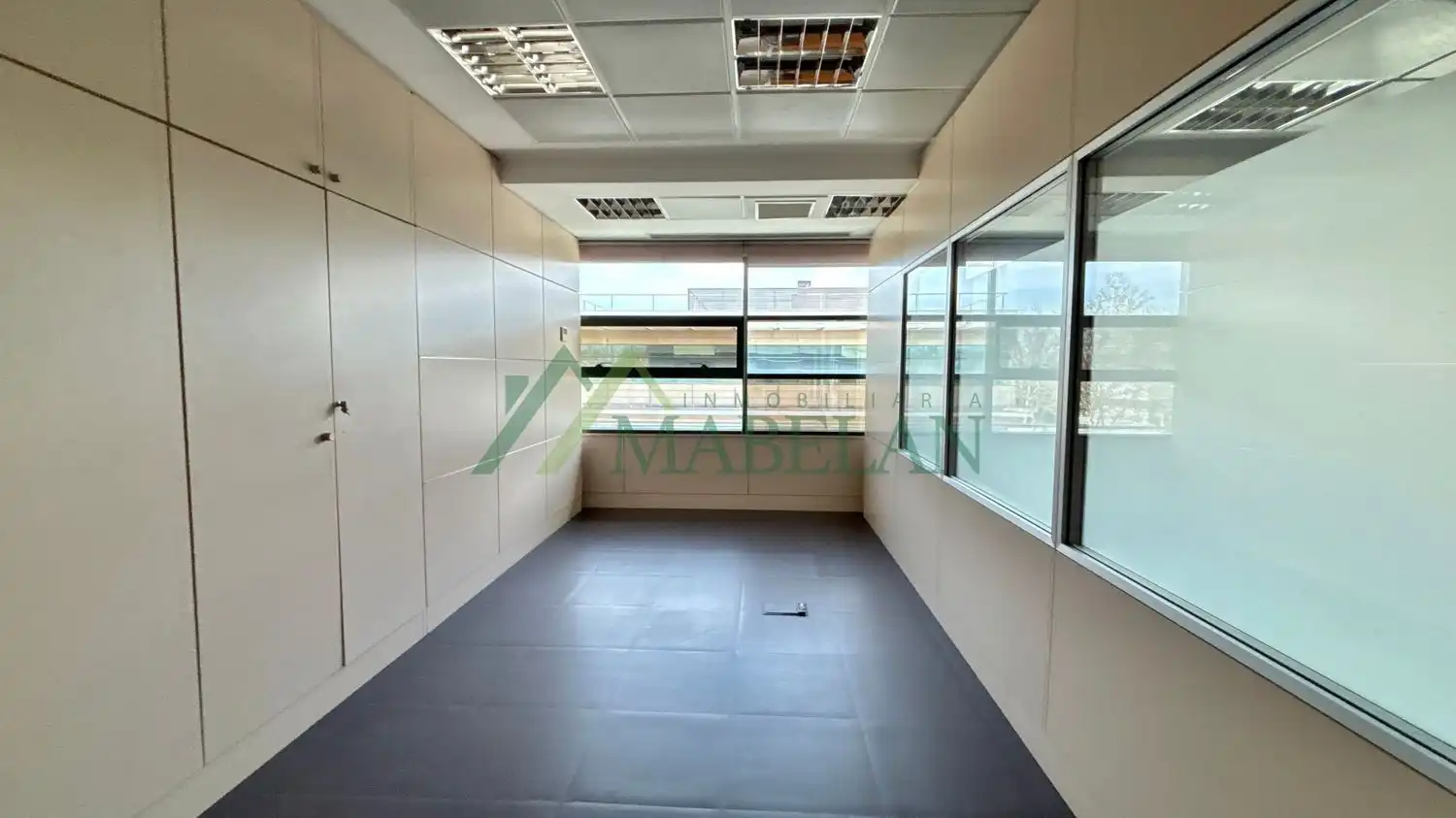 Oficina con ascensor en venta en El Pinar - Punta Galea, imagen 26