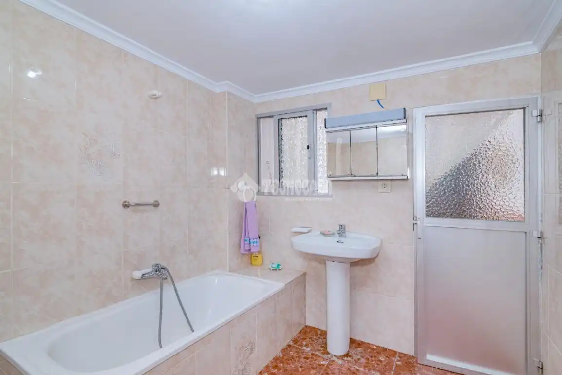 Bathroom of Detached homes for sale in Loja  with Air Conditioner