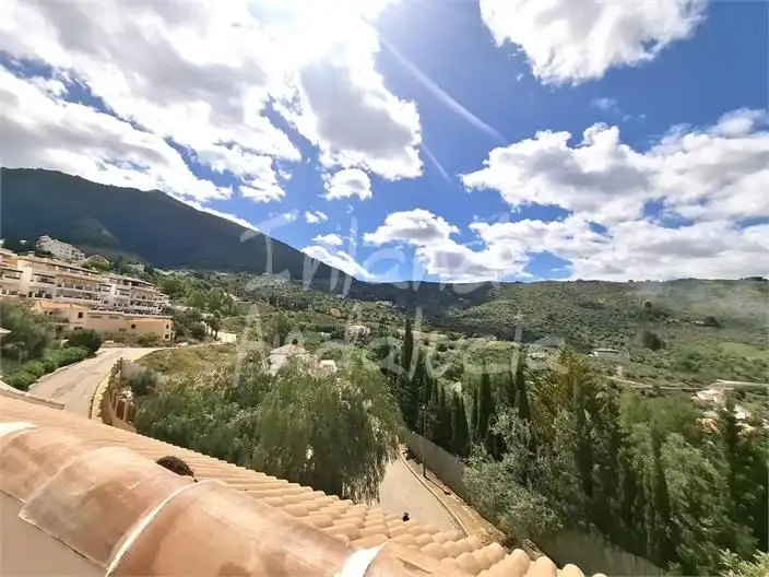 Vista exterior de Apartamento en venta en Alcaucín con Terraza y Piscina comunitaria