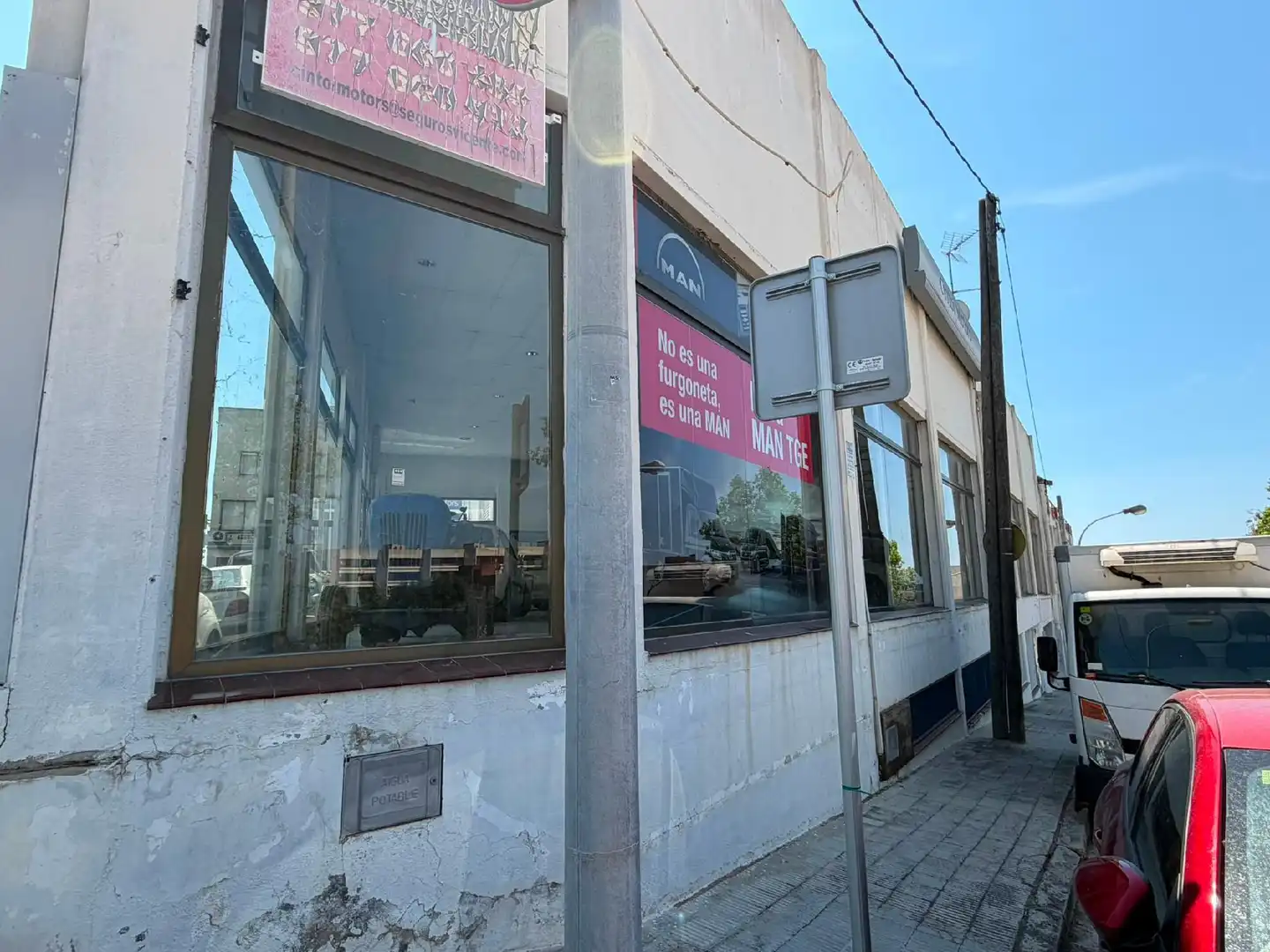 Vista exterior de Local en venda en Josa i Tuixén