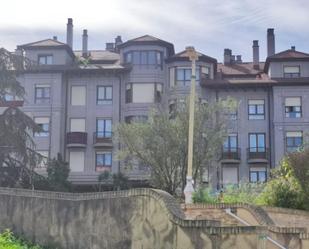 Vista exterior de Pis en venda en Muskiz amb Calefacció, Terrassa i Traster