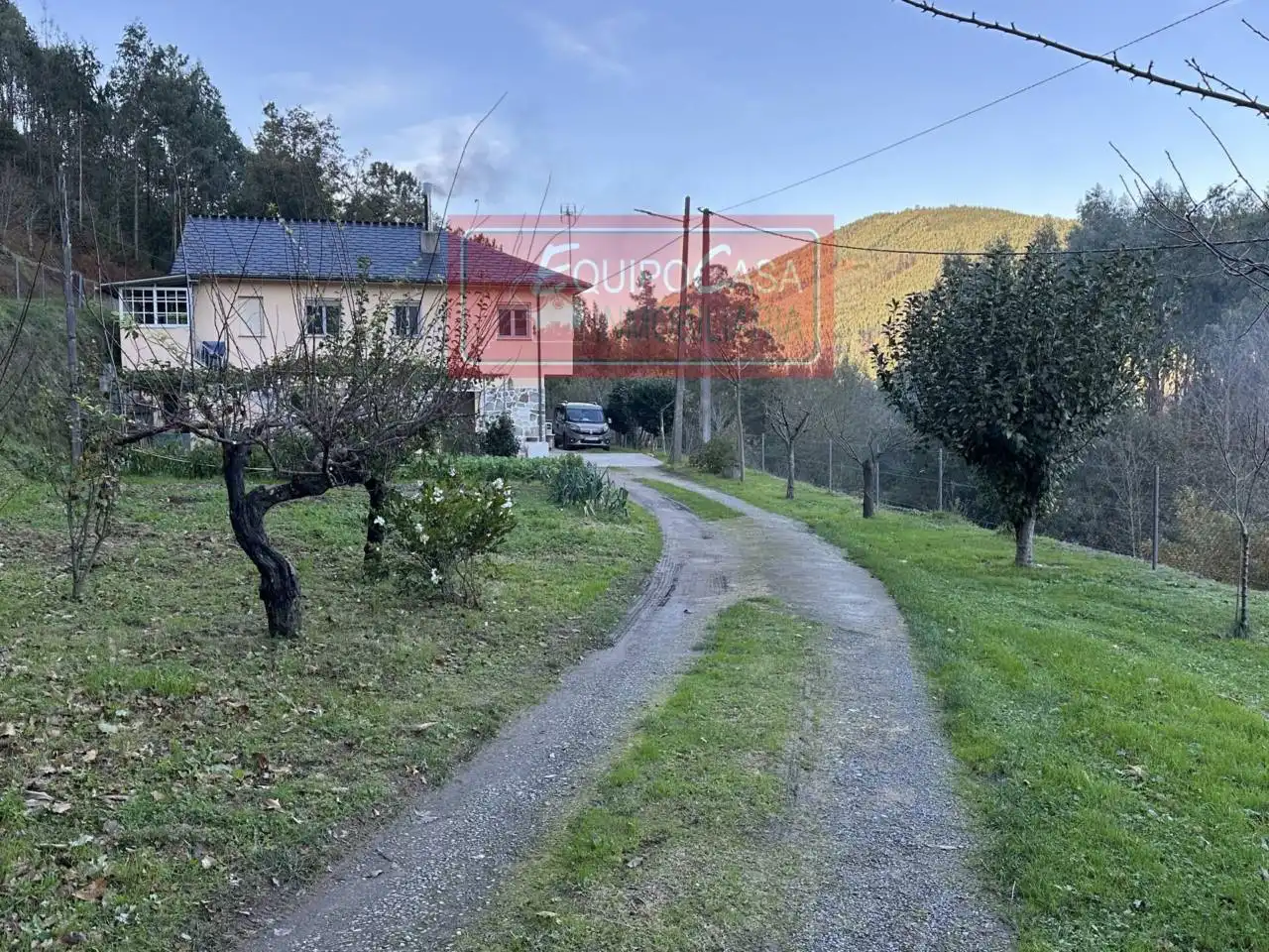 Casa o xalet en venda en Ribeira de Piquín amb Calefacció, Jardí privat i Moblat