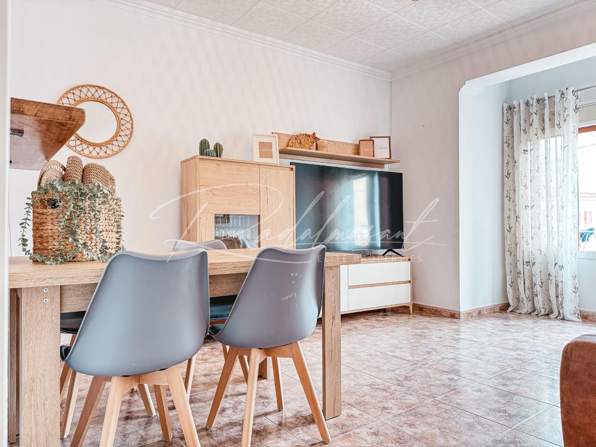 Sala d'estar de Pis en venda en  Tarragona Capital amb Aire condicionat i Moblat