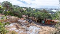 Vista exterior de Casa o xalet en venda en Cabrils amb Aire condicionat, Calefacció i Jardí privat