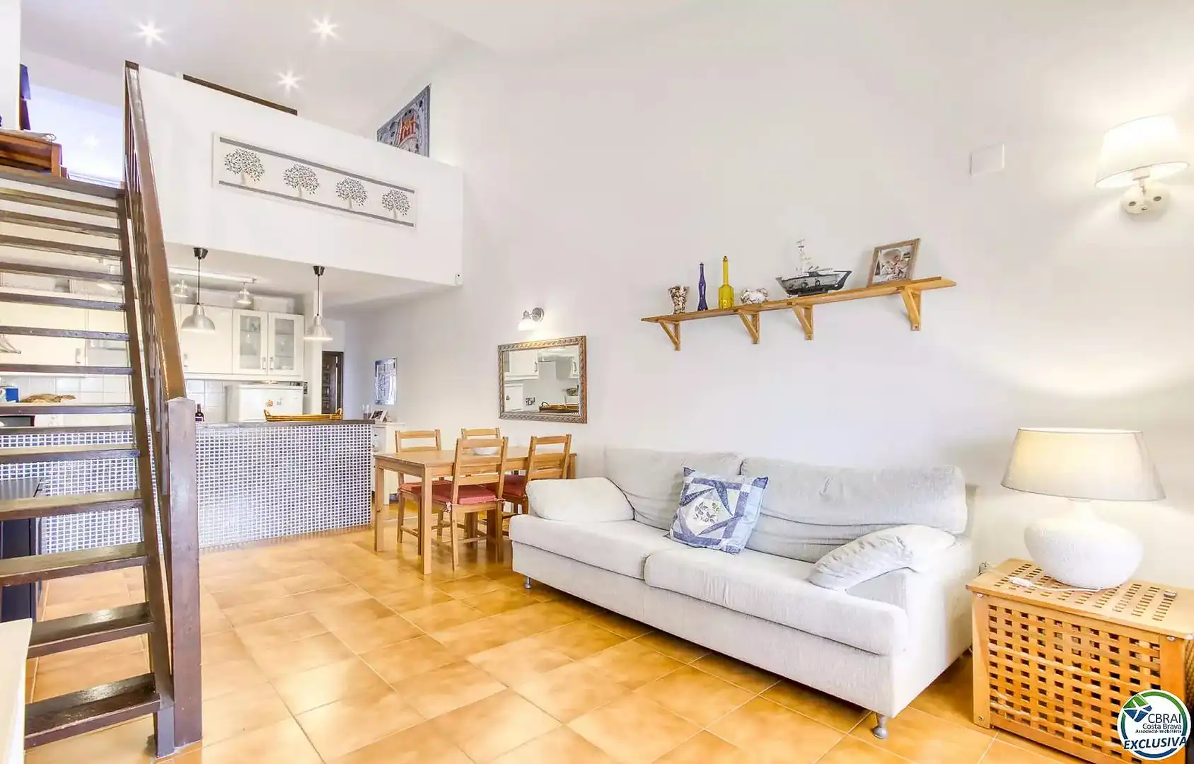 Sala d'estar de Casa o xalet en venda en Garrigàs amb Terrassa i Moblat