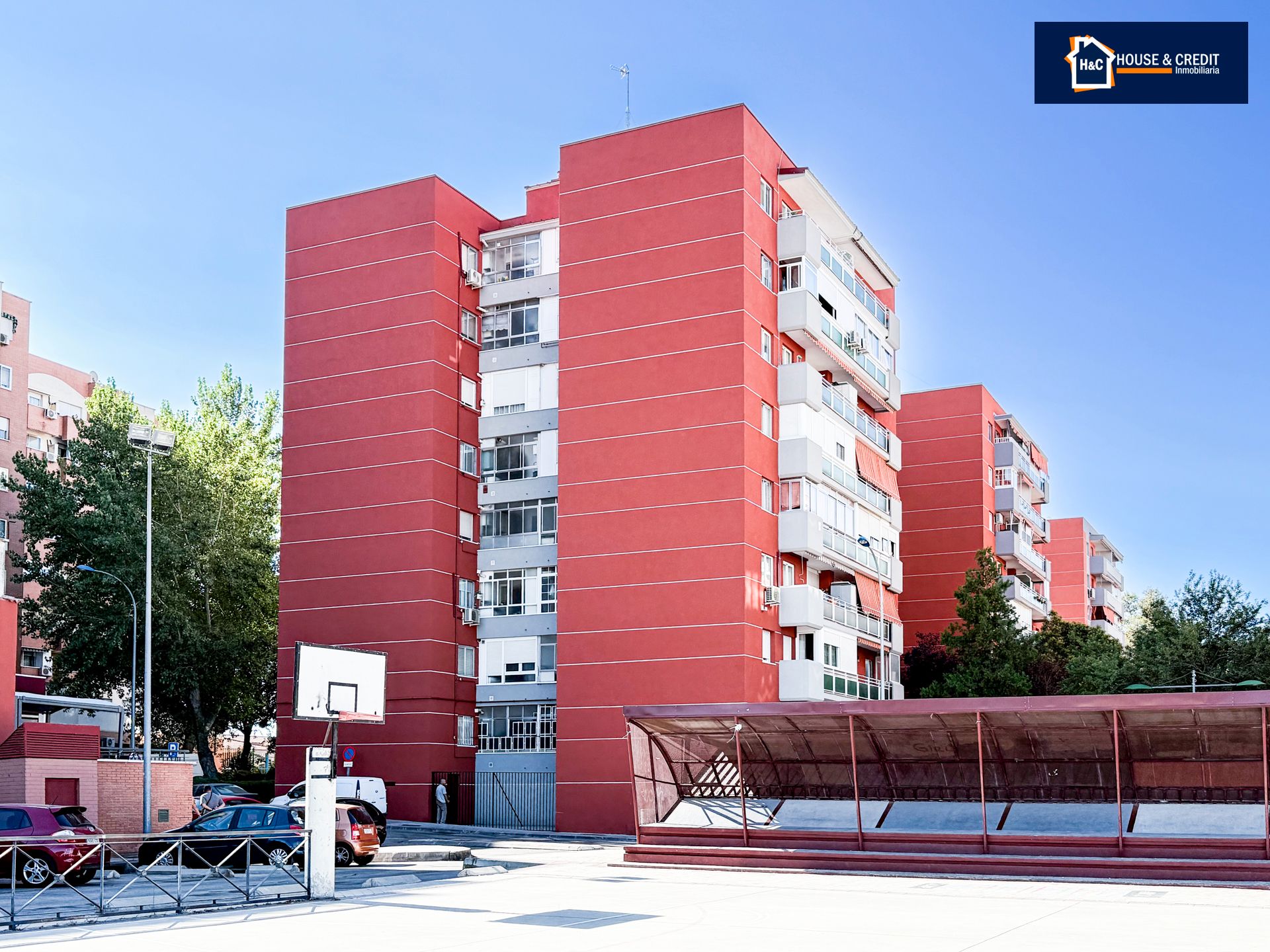 Exterior view of Flat for sale in Fuenlabrada  with Air Conditioner, Heating and Terrace