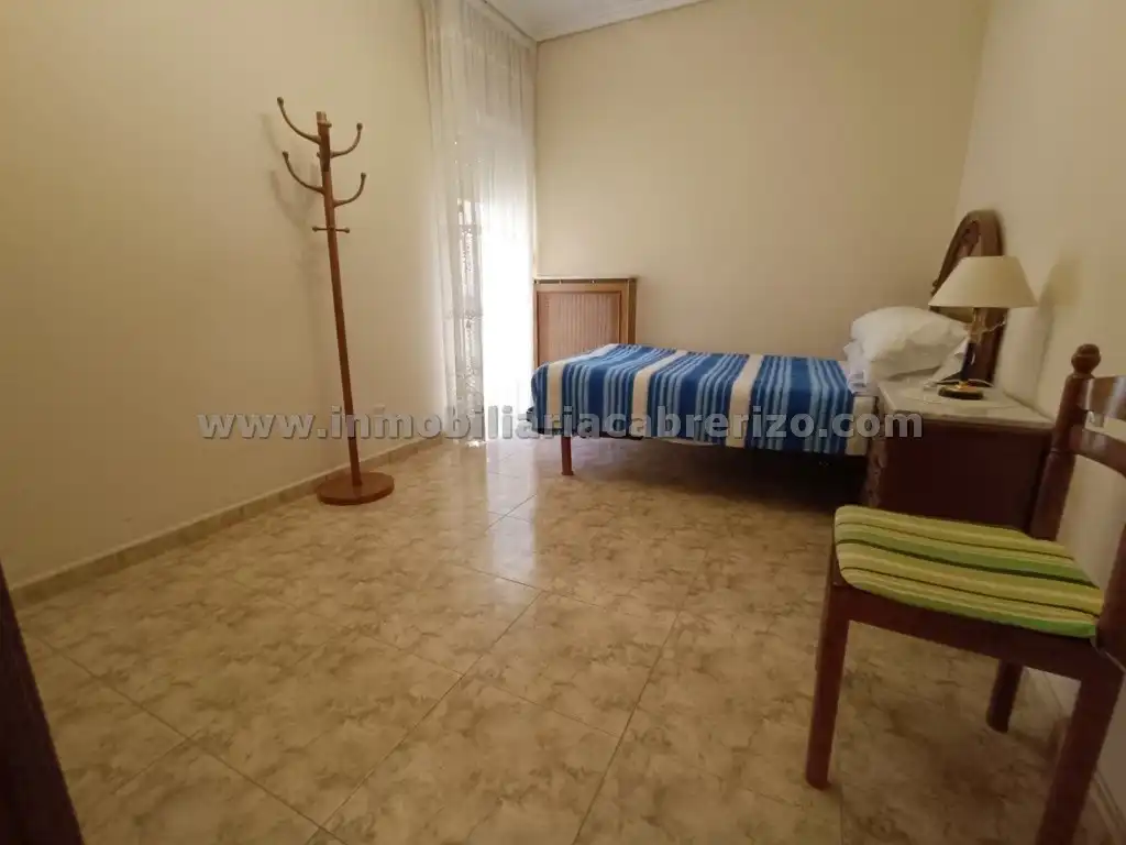 Bedroom of Flat for rent in  Logroño  with Heating, Parquet flooring and Terrace