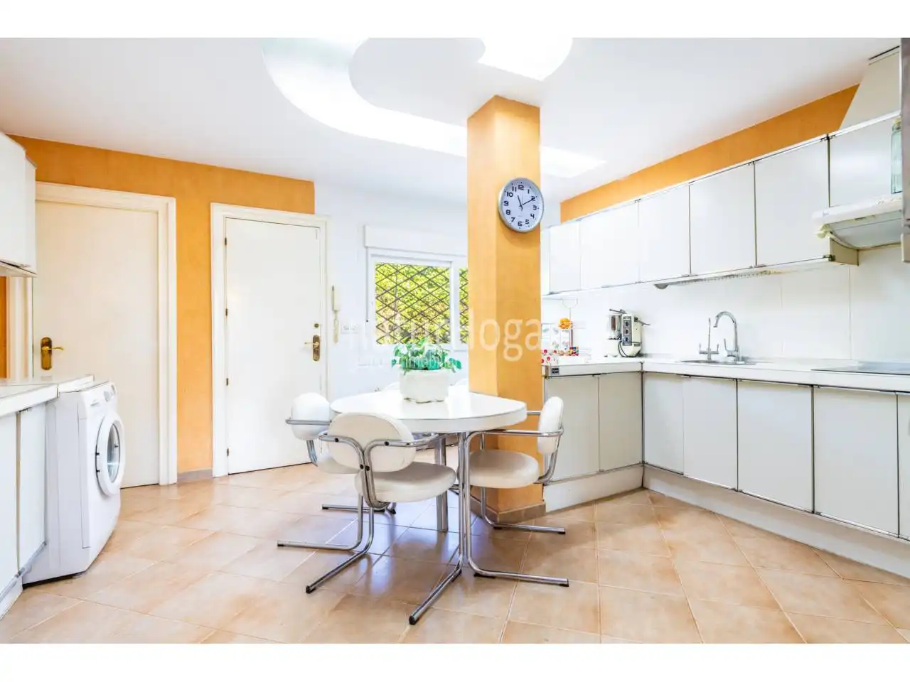 Cocina de Casa o chalet en venta en Paterna con Aire acondicionado, Calefacción y Jardín privado