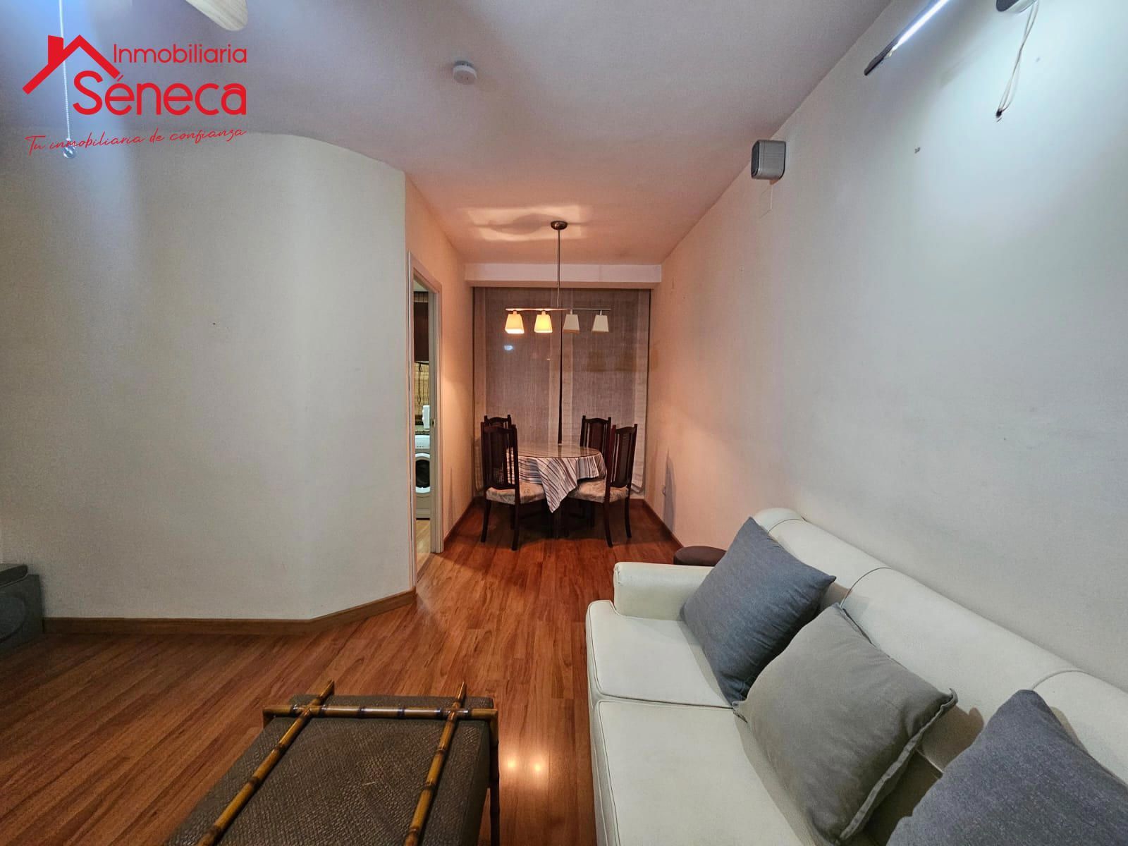 Sala de estar de Piso en venta en  Córdoba Capital con Calefacción, Trastero y Amueblado