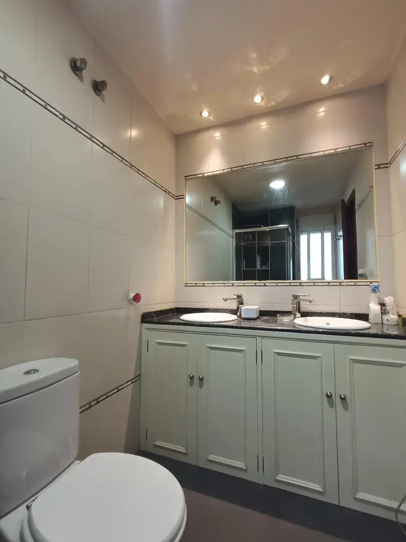 Baño de Piso en venta en La Algaba con Aire acondicionado