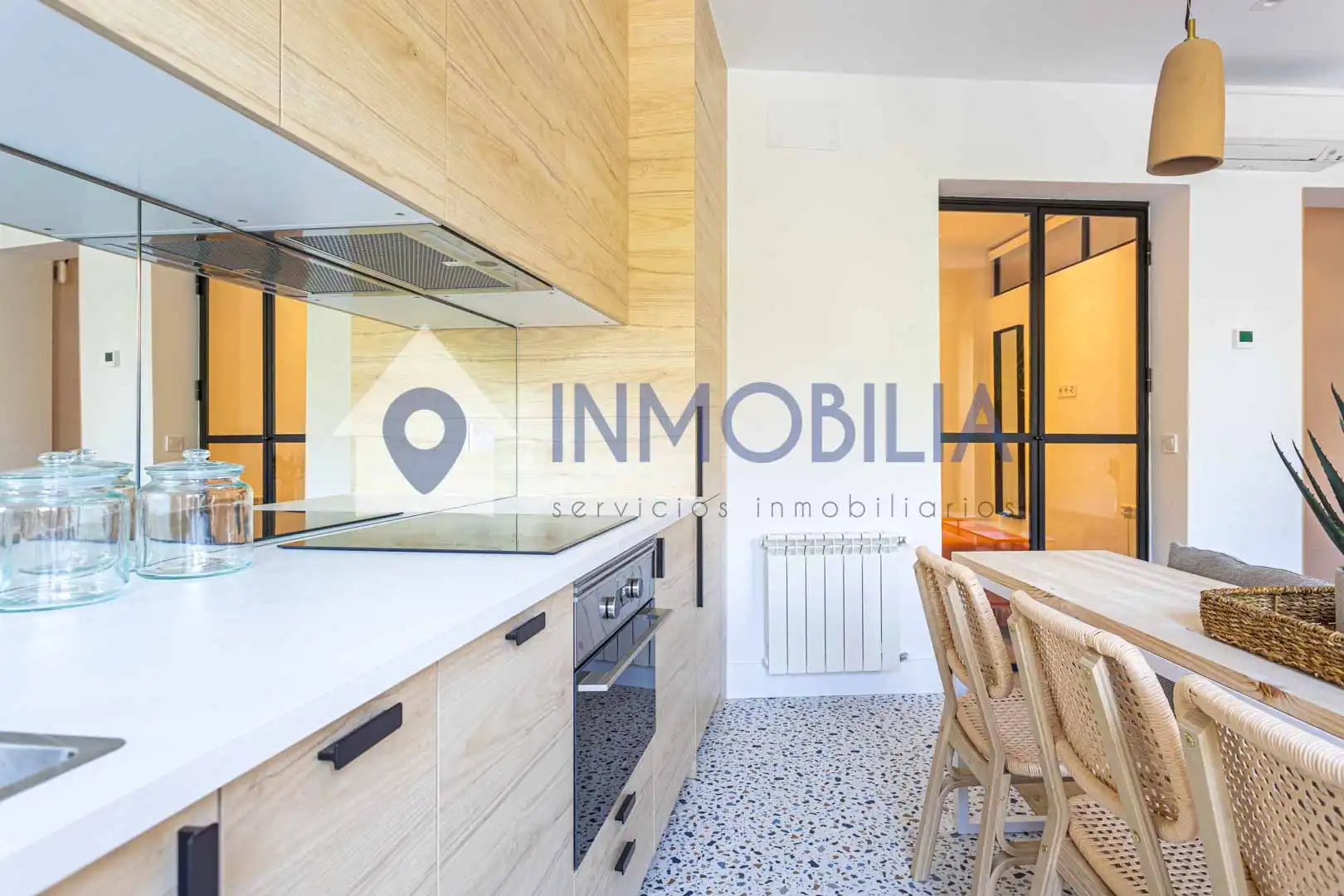 Küche von Wohnung zum Verkauf in Madrid mit Klimaanlage und Heizung