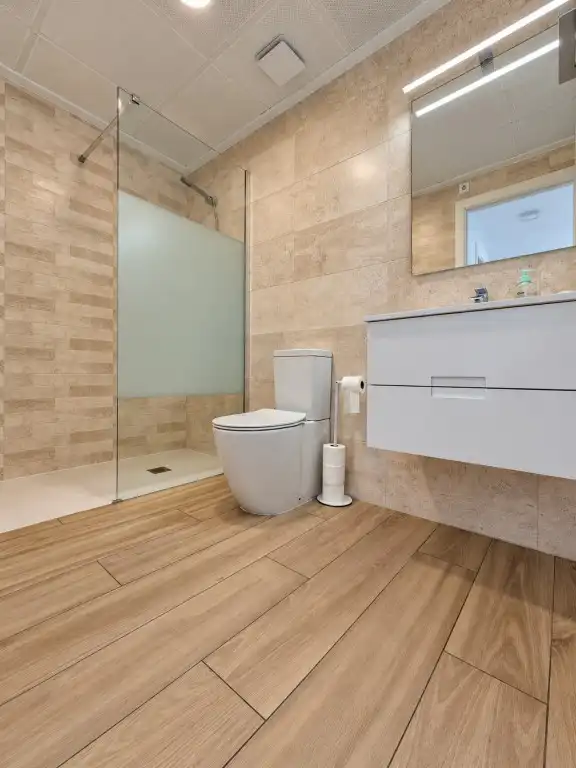 Bathroom of Apartments for sale in Jacarilla  with Terrace, Swimming Pool and Oven