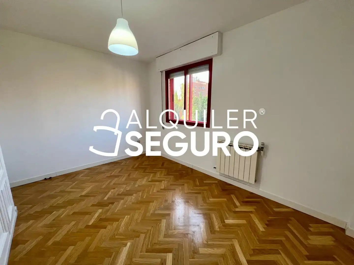 Bedroom of Flat for rent in Madrid  with Air Conditioner and Heating