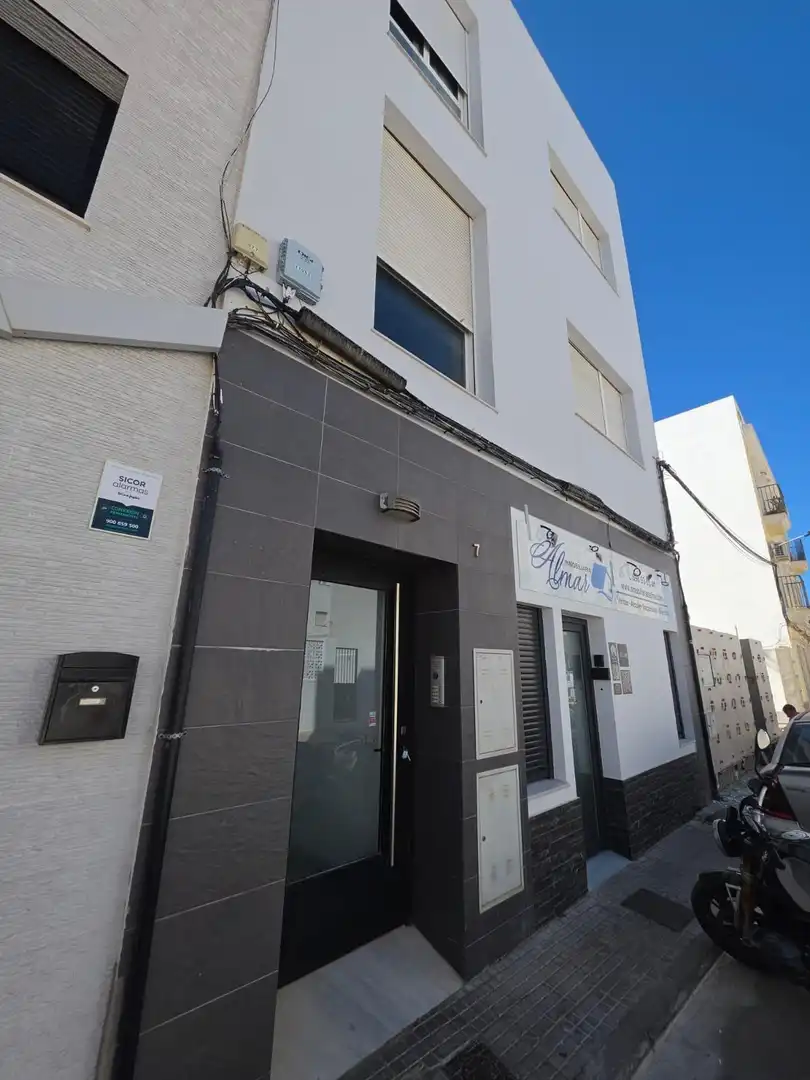 Vista exterior de Pis en venda en Núcleo urbano