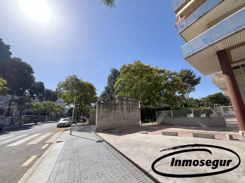 Business premises for sale in Carrer de Barbastre, imagen 24