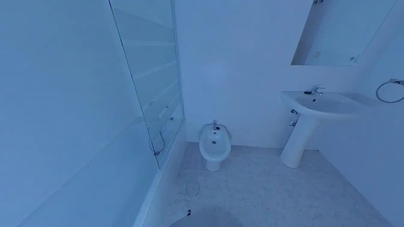 Bany de Pis en venda en Alicante / Alacant amb Piscina