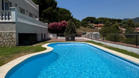 Espectacular casa a 4 vientos con piscina y vistas panorámicas