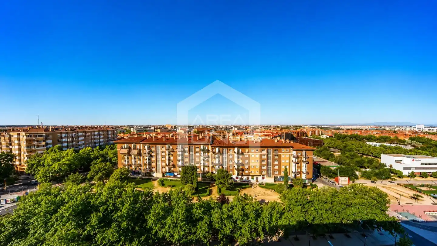 Außenansicht von Wohnung zur Miete in Alcorcón mit Heizung und Gemeinschaftspool
