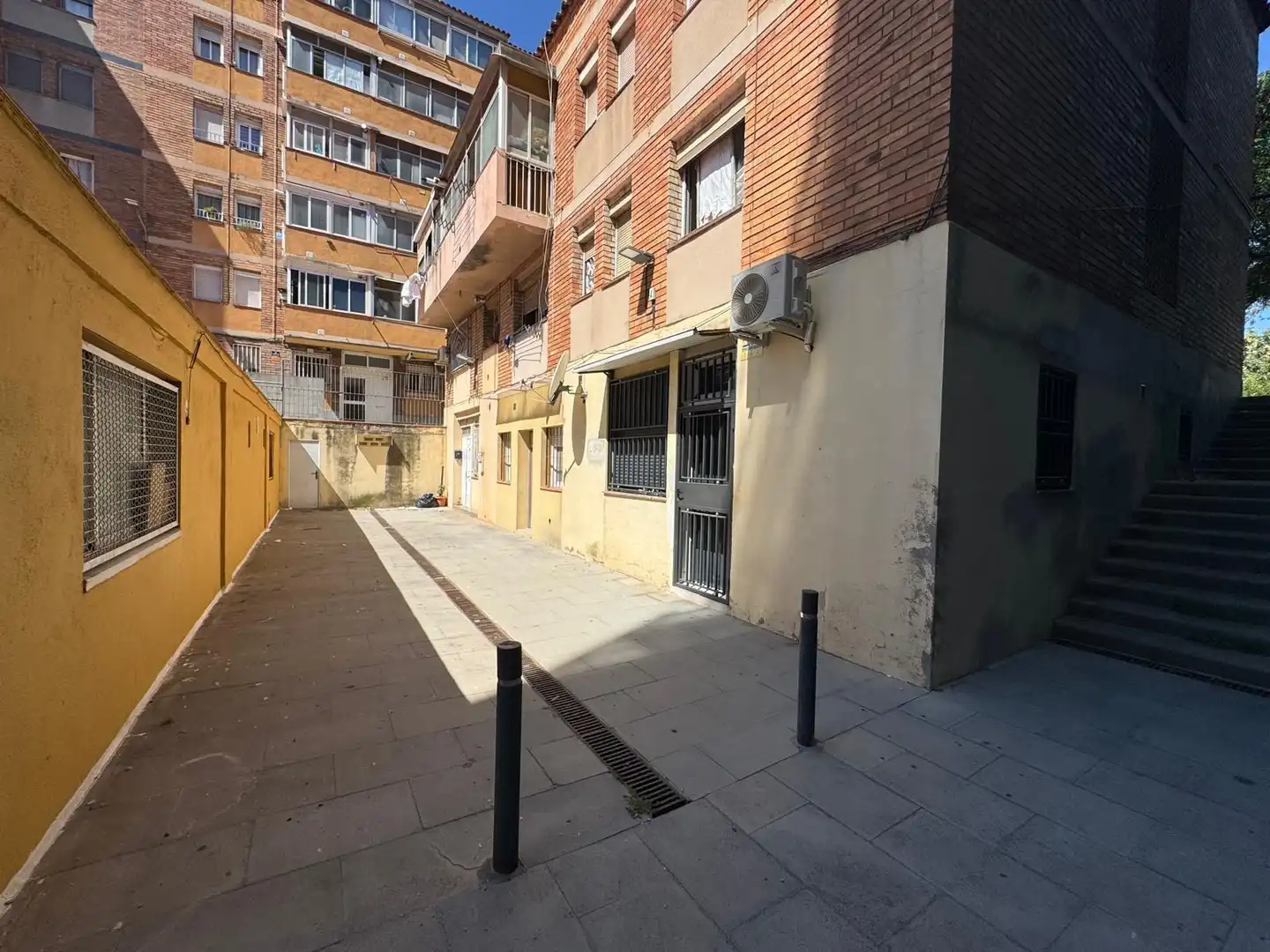 Vista exterior de Pis en venda en Sant Boi de Llobregat