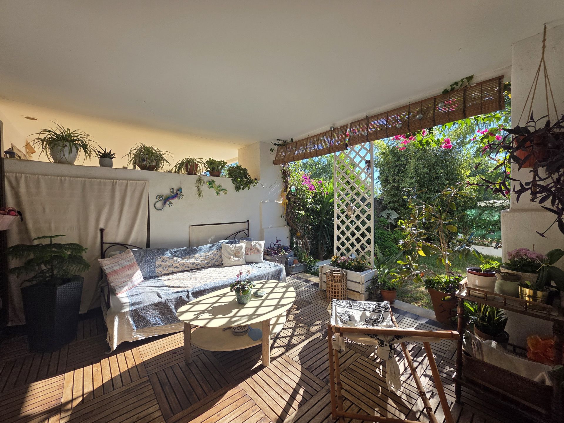 Terrassa de Planta baixa en venda en La Alcaidesa amb Aire condicionat, Jardí privat i Terrassa