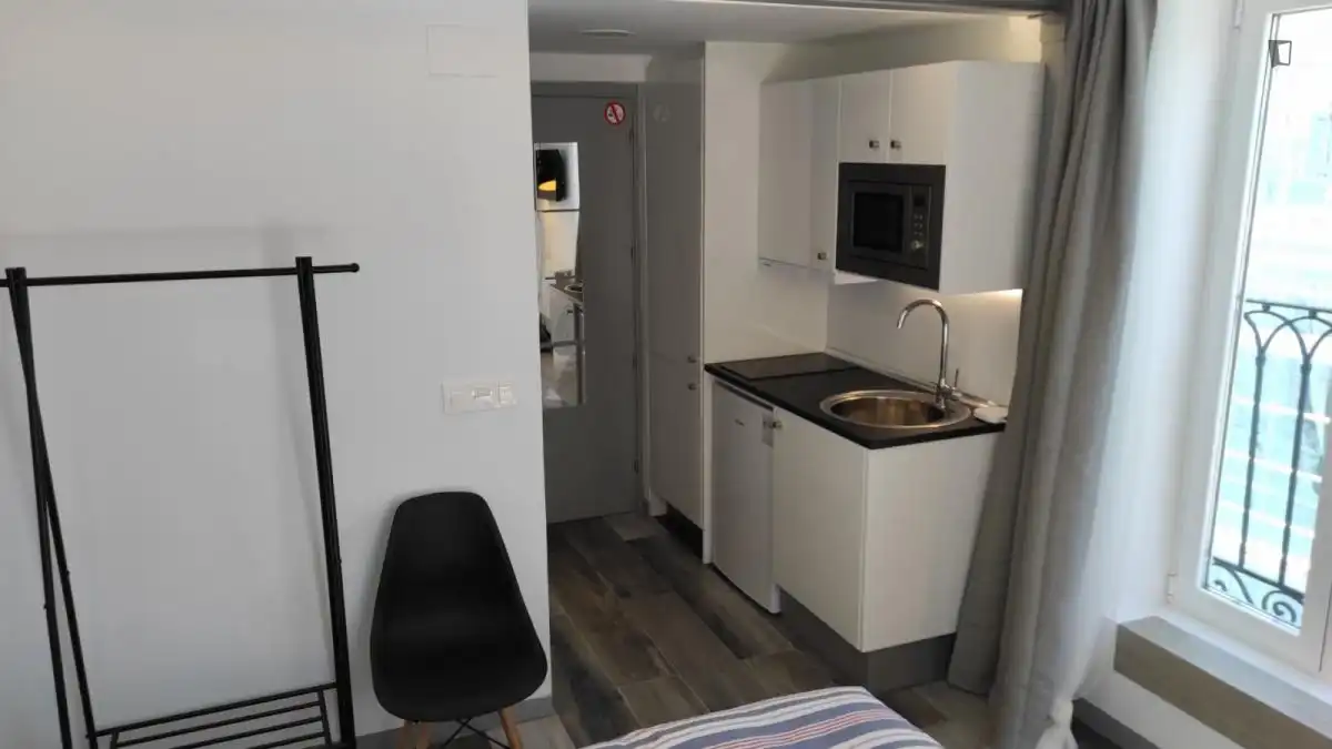 Study for rent in Casco Antiguo