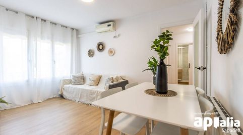 Foto 2 de Piso en venta en Els Merinals, Sabadell